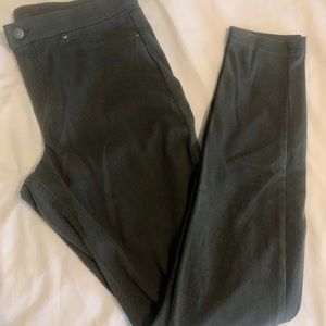 NWOT Army green Hue jeggings
